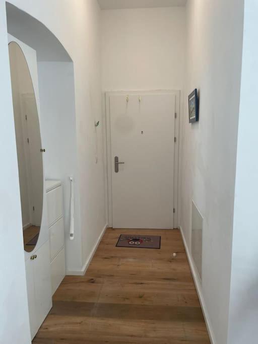 Stilvolle Wohnung Mit Terrasse/Garten Vienne Extérieur photo