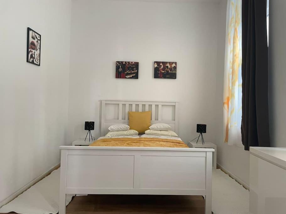 Stilvolle Wohnung Mit Terrasse/Garten Vienne Extérieur photo